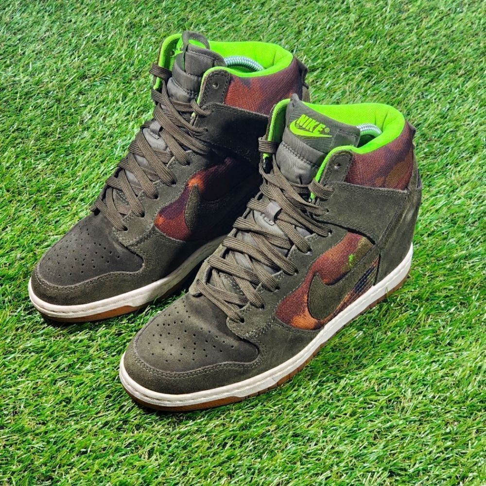 NIKE DUNK SKY HI - Womens Wedge - SIZE 8
